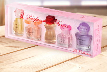 COLLECTION FASHION - Les Parfums de France A set of perfumed water